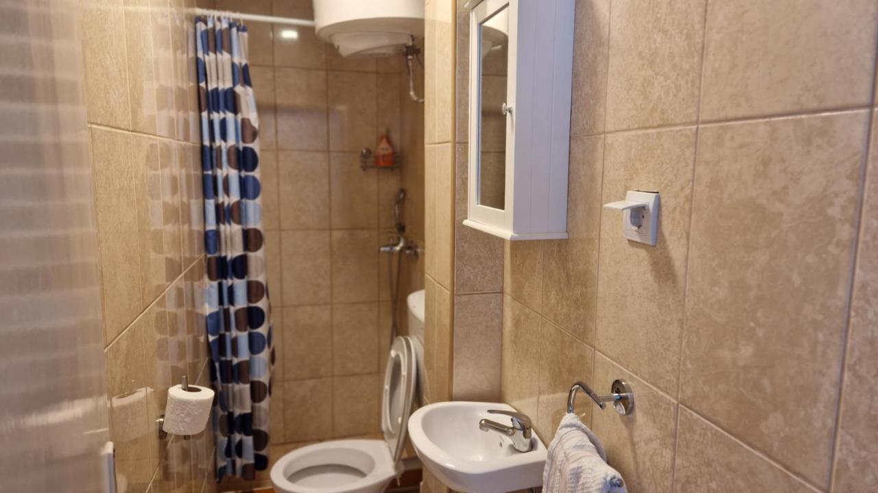Anastasija Apartamento Kotor Exterior foto